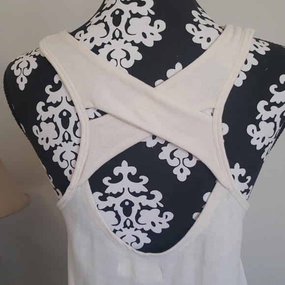 Memorial Day sale!Cream crisscross back tank top - Picture 3 of 3